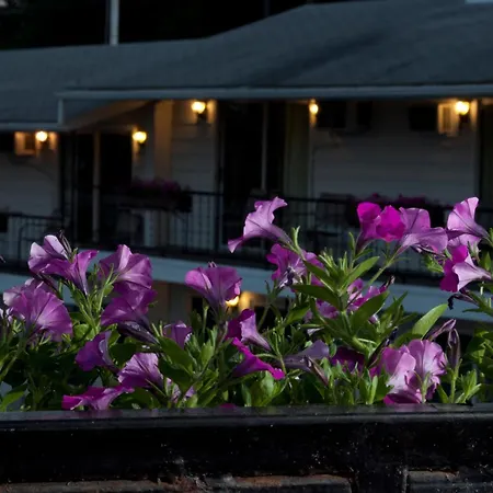 The Lake George Inn-3