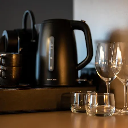 Square Boutique Hotel & Brasserie-3