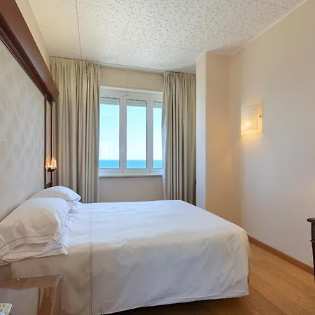 Lvg Hotel Collection - Grand Hotel Mediterranee-2