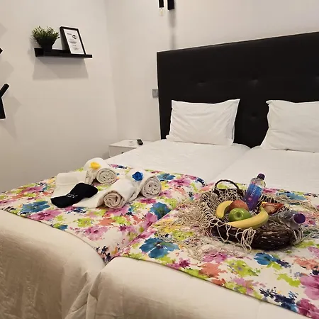 LC's Guesthouse-2