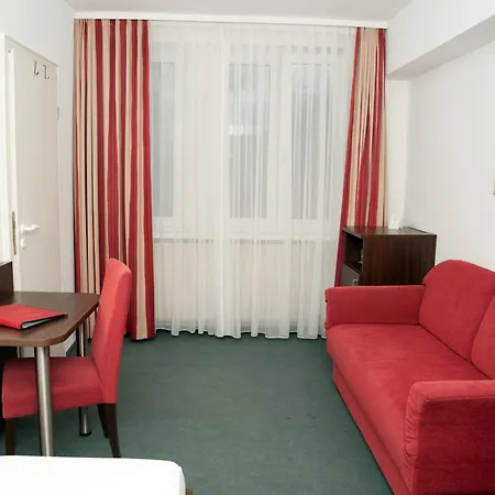 Hotel Am Römerwall-2