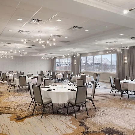Sheraton Louisville Riverside Hotel-3