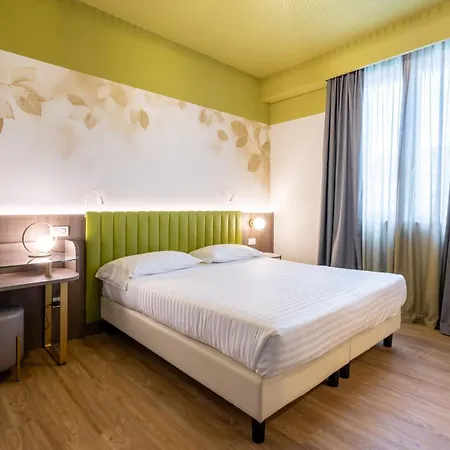 Hotel Regina Elena 57 & Oro Bianco Spa-2