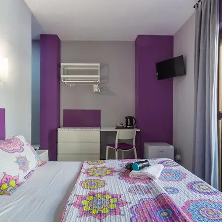 Hostal Tropical-2