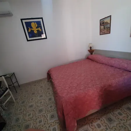 Casa Vacanze "Villa Angelina"-3