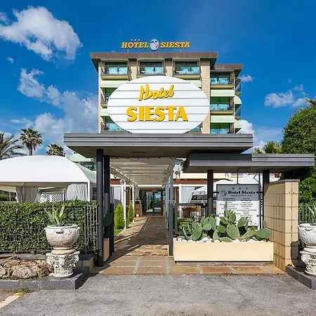 Hotel Siesta-3