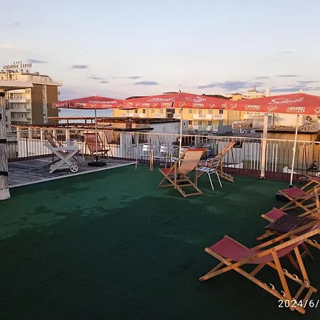 Stupido Hotel Rimini-3
