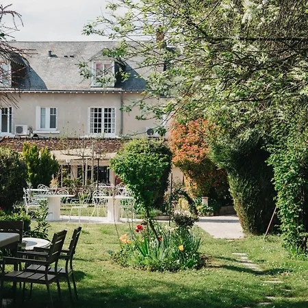 Logis Hotels Auberge Du Centre Chateaux de la Loire-2