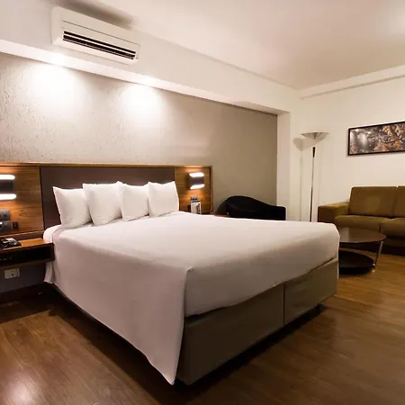 Hotel Deville Curitiba-3