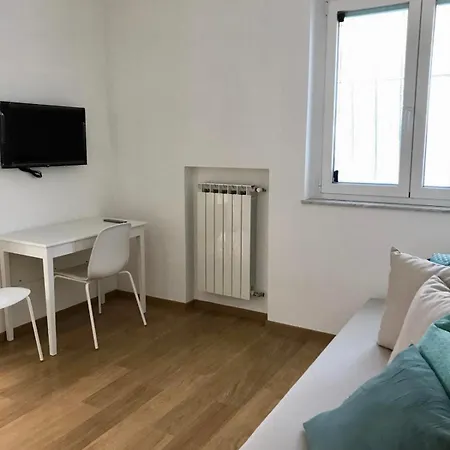 La Riviera Bed&Breakfast-3