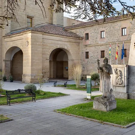 Parador De Sto. Domingo Bernardo De Fresneda-3
