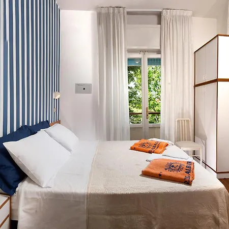 Hotel Albatros-3