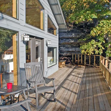 Beaver Lakefront Cabins - Couples Only Getaways-3