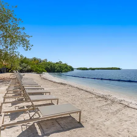 Beachside Resort & Residences-2