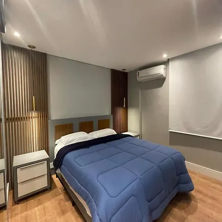 Gonzaga Flat-3