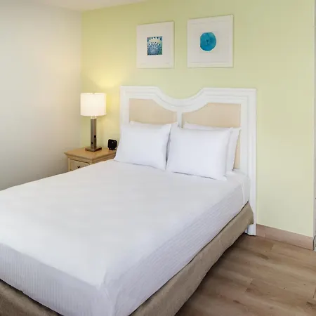 Surfside Hotel And Suites-2