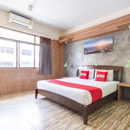 Oyo 1118 K L Boutique Hotel-3