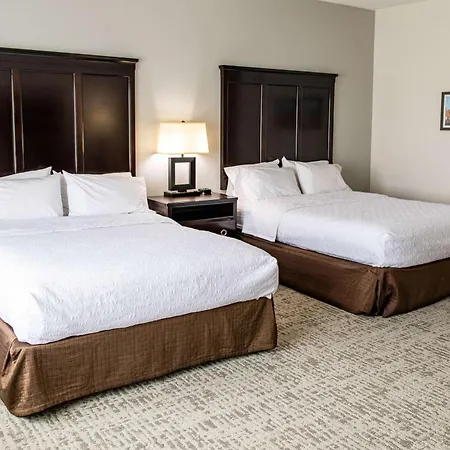 Hampton Inn & Suites Effingham-2