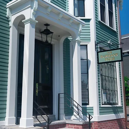 The Burbank Rose Inn-3