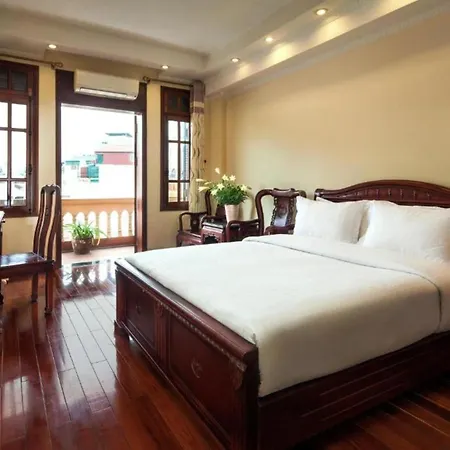 Lucky 3 Hotel & Travel-2