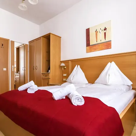 Hotel Corvinus Vienna-3