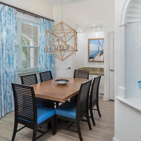 Harborside Resort & Vacation Rentals At Atlantis-3
