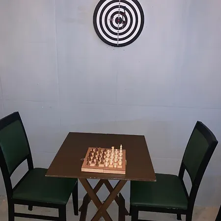 Dlux Hotel-3