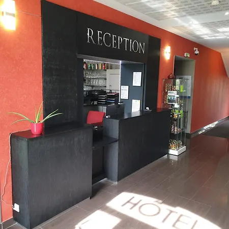 Brit Hotel Spa Le Connetable-2