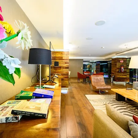 Las Suites Campos Eliseos-2