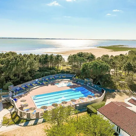Village Club La Grande Baie-3