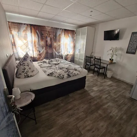 BoardingHouse Sinsheim zentral am Burgplatz-2