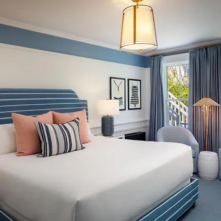 76 Main Ink Press Hotel-3
