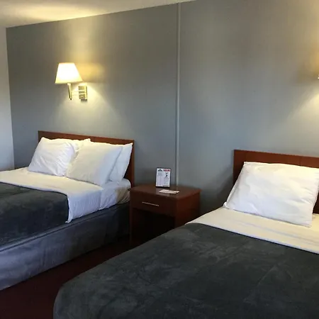 Swiss Cottage Inn-3