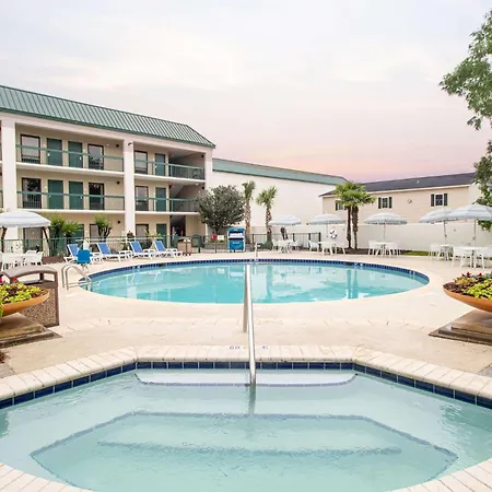 Econo Lodge Inn & Suites Foley-North Gulf Shores-3