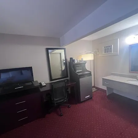 Rodeway Inn & Suites Hershey Chocolate Avenue-3