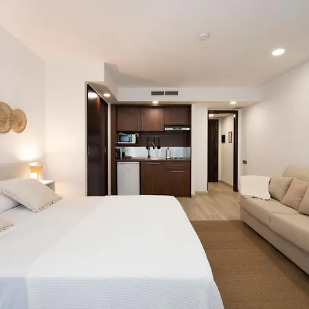 Aparthotel Centric-3