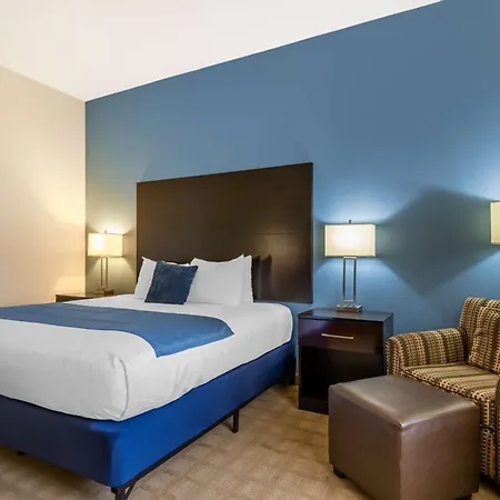 Best Western Plus Lytle Inn And Suites-3
