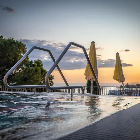 Hotel Mona-2