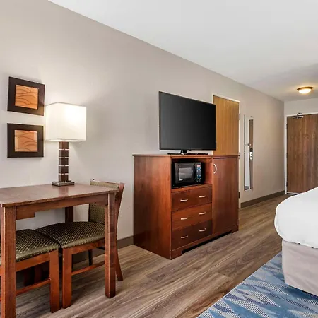 Comfort Inn Albert Lea At Trails Travel Center-3