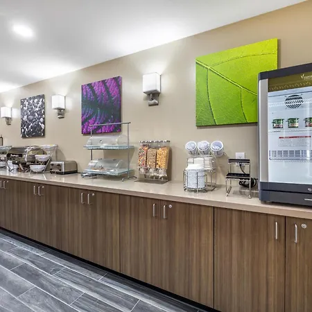 Sleep Inn & Suites Salina I-135-2