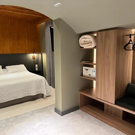 Mogano Premium Hotel - ELETROPOSTO-2