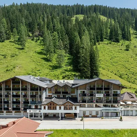 Hotel Alpenhof Superior-3