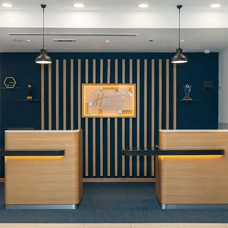 Holiday Inn Express Dubai, Jumeirah By Ihg-2