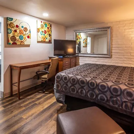 Hitching Post Studios Inn-2