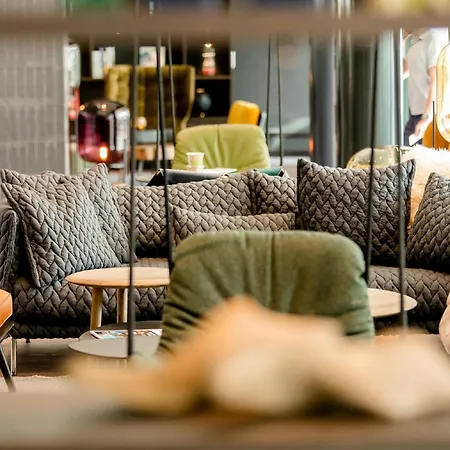 Motel One Salzburg-Süd-2