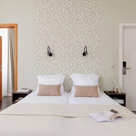 Hotel Corner House By Wp Hotels-3