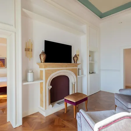 Grand Hotel Des Etrangers- The Leading Hotels Of The World-3