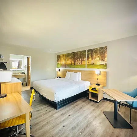 Days Inn Alexandria By Wyndham-3