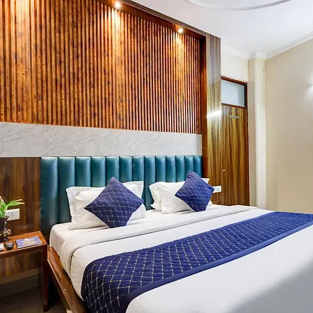 Hotel Tashkent Palace - Budget Friendly, Near R K Ashram Metro Station-2