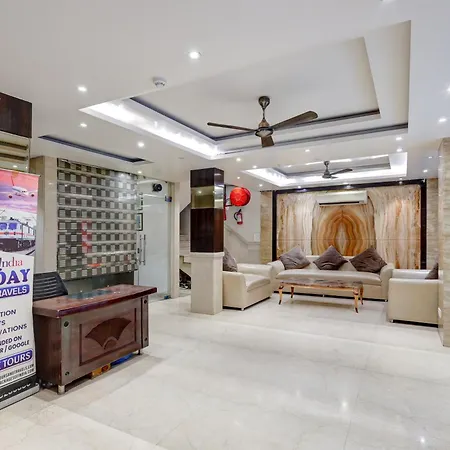 Hotel Tashkent Palace - Budget Friendly, Near R K Ashram Metro Station-3